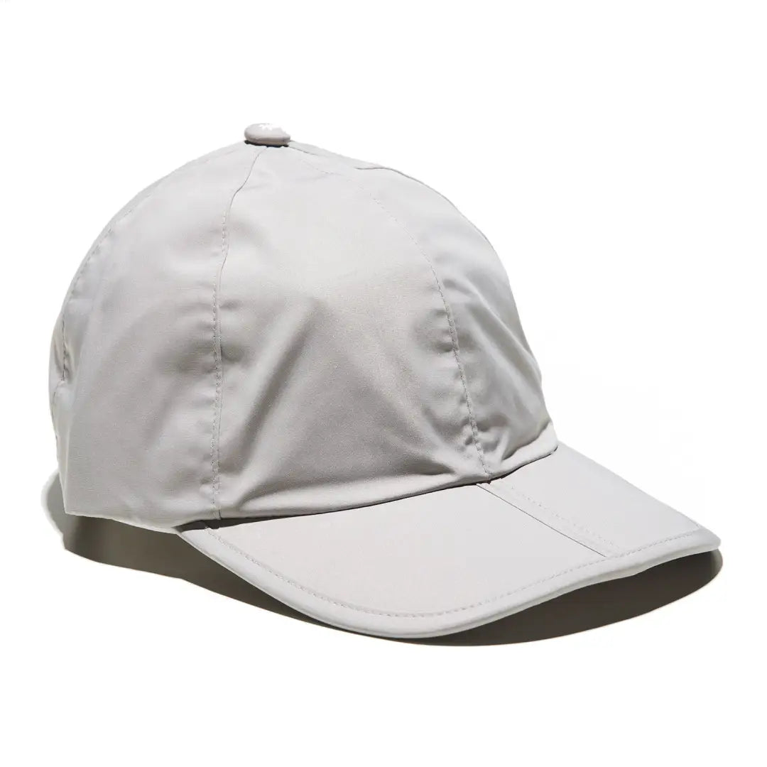 White baseball-style cap with a curved brim from Sealskinz Salle Cap collection