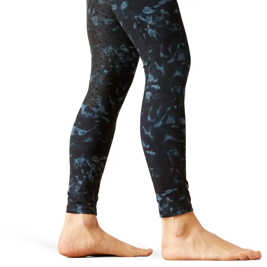 Camouflage leggings for women, perfect for country clothing and outdoor adventures