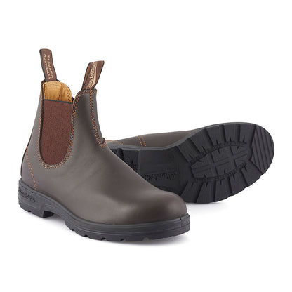 A pair of Blundstone 550 Walnut Brown Chelsea Boots with leather lining and XRD® technology