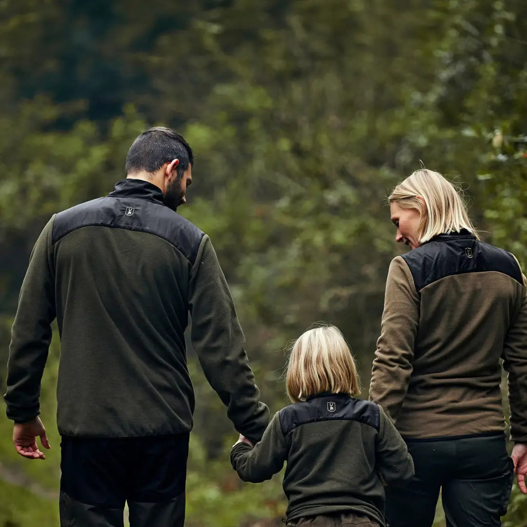 Family enjoying nature in their Deerhunter Northward Fleece Jacket together