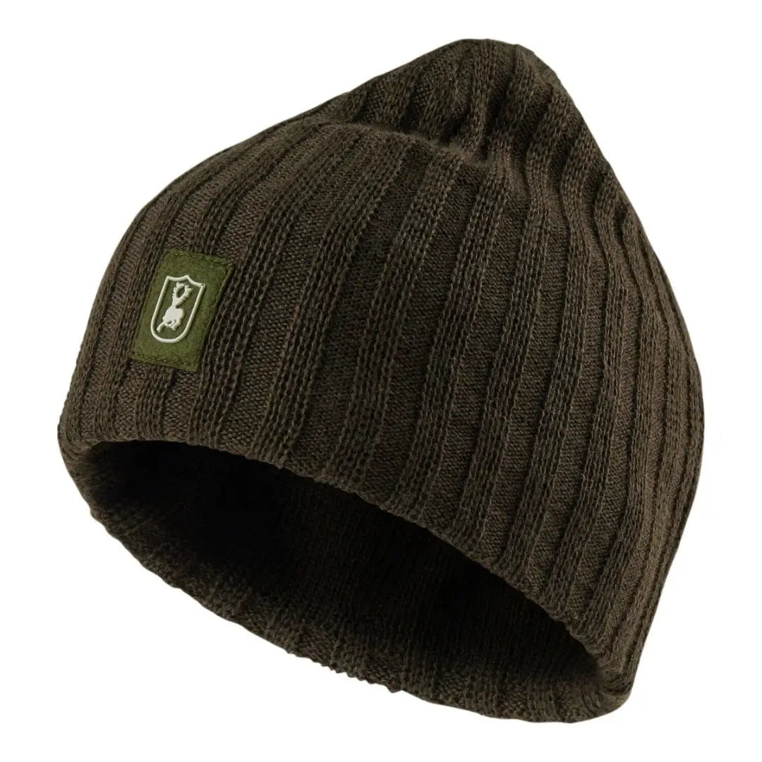 Dark green knitted beanie with logo patch, perfect for outdoor style - Deerhunter Recon Knitted