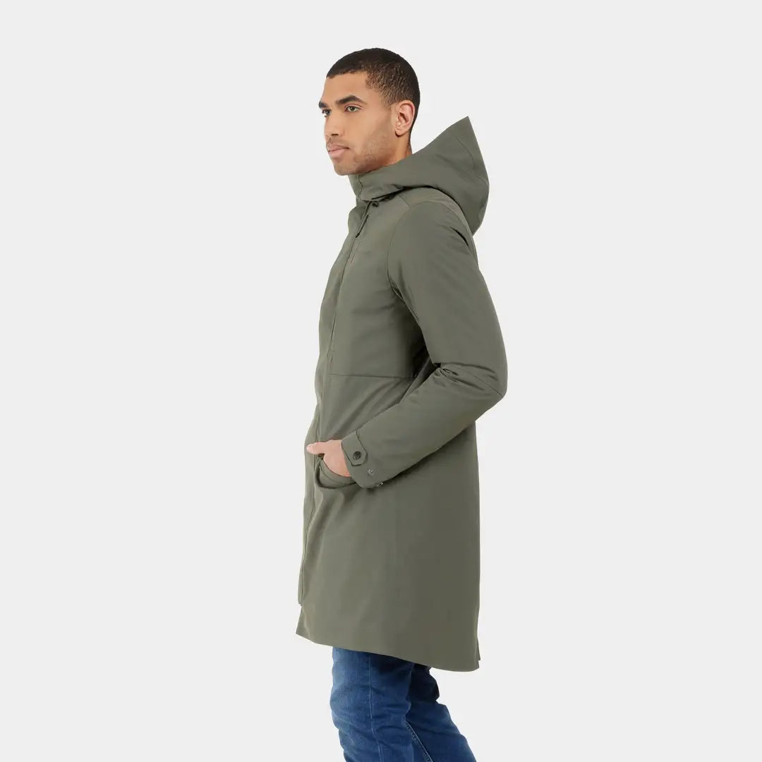 Olive green hooded Didriksons Falke Parka with practical pockets, a protective option