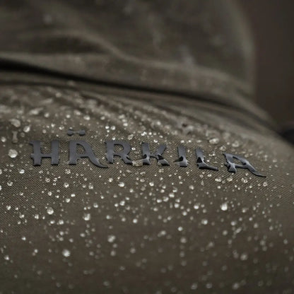 Honda car logo with water droplets on Harkila Pro Hunter Shooting GTX Jacket