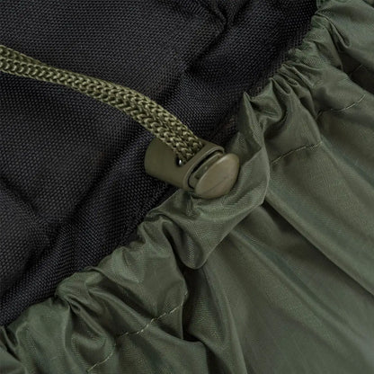 Close-up of zipper on Highlander Lightweight Protective Cover for extreme weather