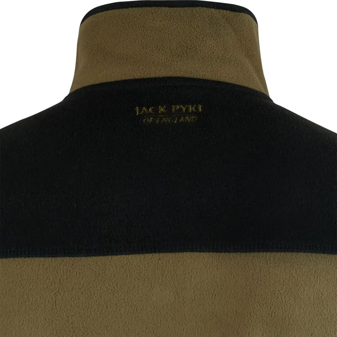 Two-tone fleece jacket with black collar and JACK PYKE branding for the Jack Pyke Snap Neck Fleece Top