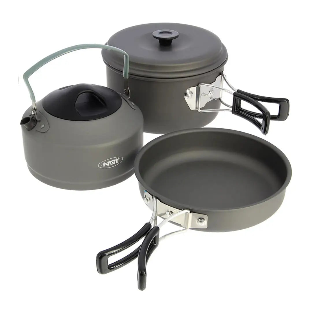 NGT Aluminium Outdoor Cook Set with pot, kettle, and frying pan for adventurous meals