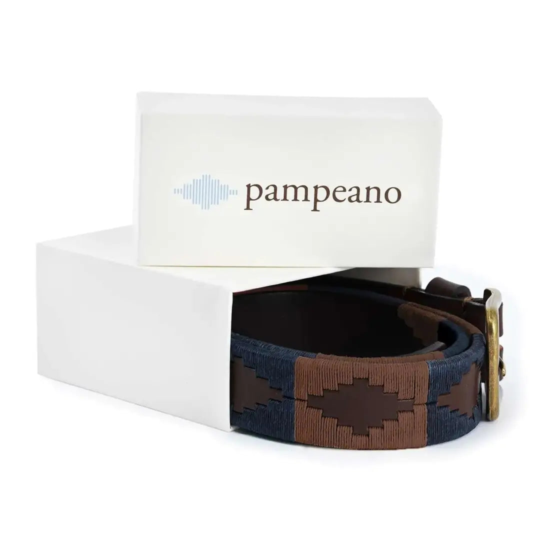 Embroidered blue and brown geometric pattern on Pampeano Jefe Polo Belt, a smart polo belt