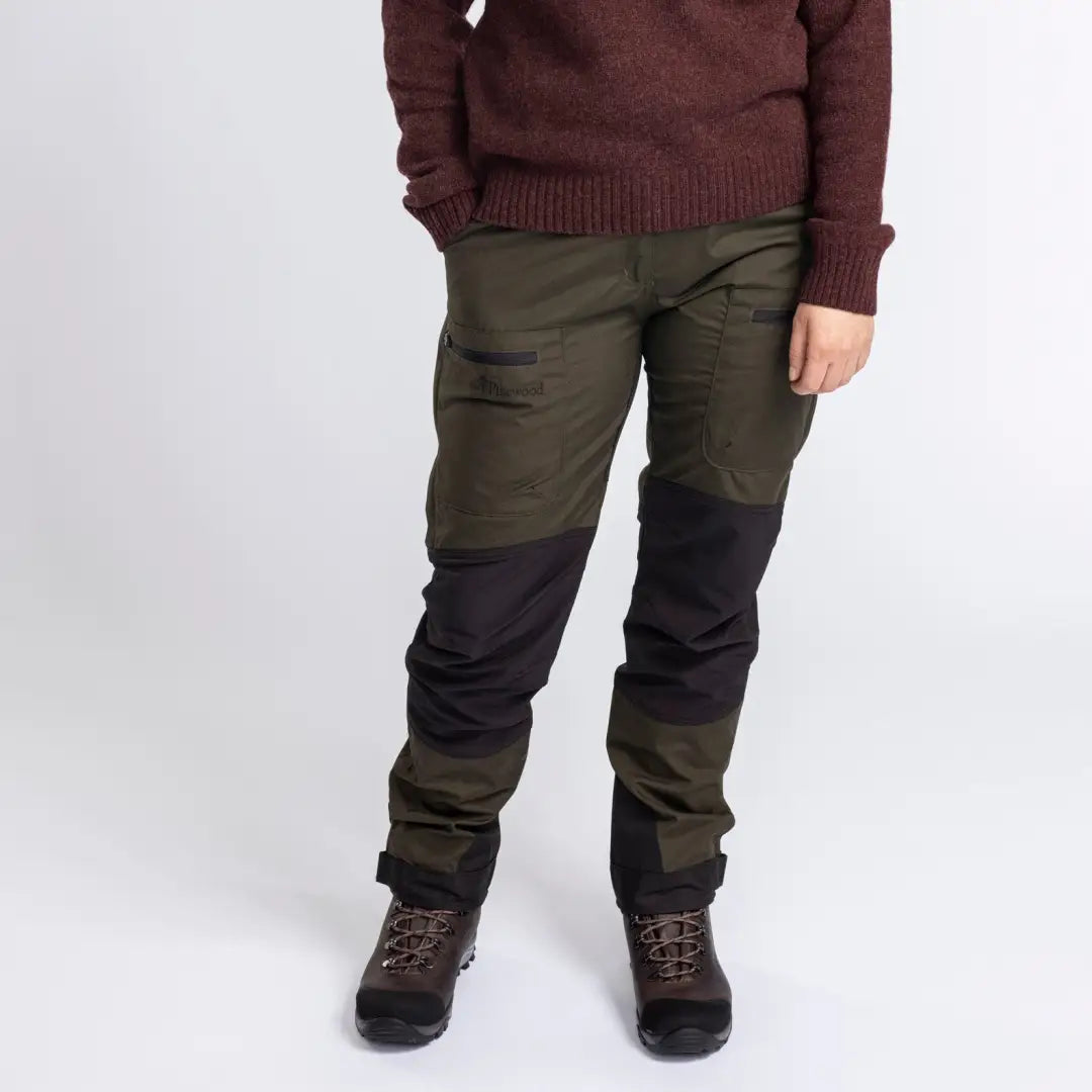 Rugged Pinewood Ladies Caribou TC Trousers in olive green and black with reinforced knees