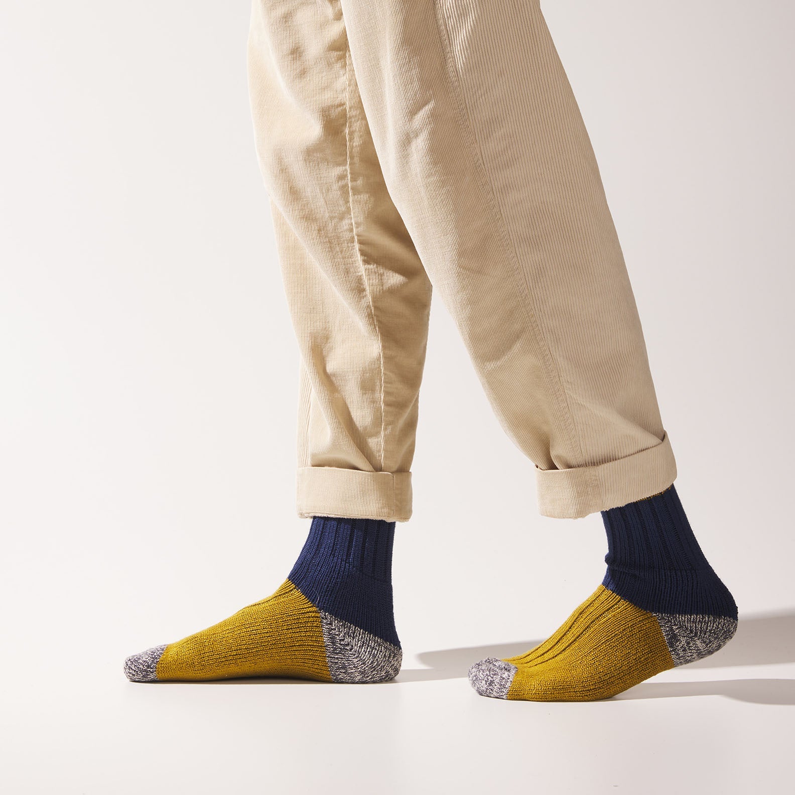 Color-blocked wool socks in eco-friendly autumnal colours from Sealskinz Cawston Socks