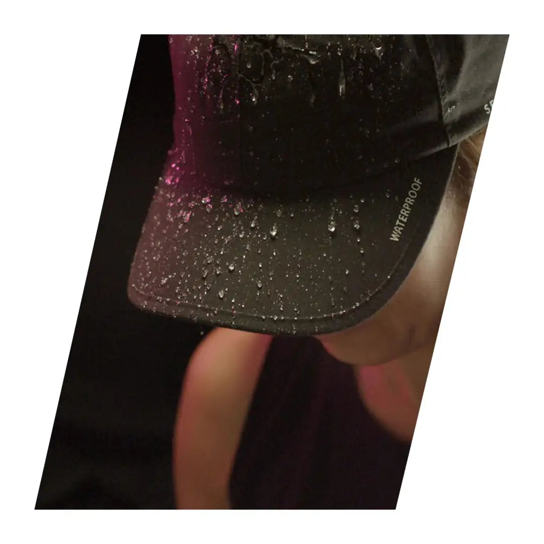 Sparkly dark hem pairs perfectly with bare legs and Sealskinz Langham Running Cap