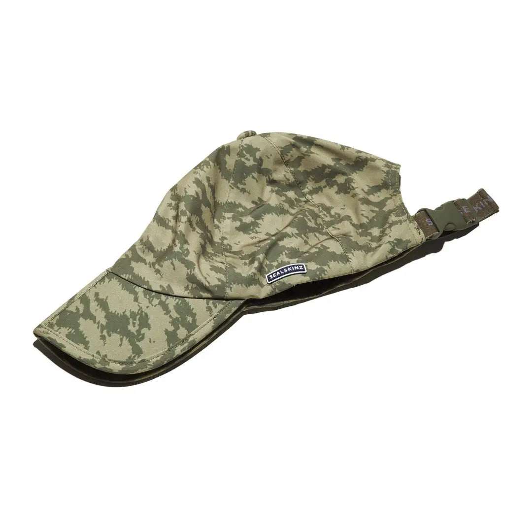 Camouflage baseball cap with adjustable strap, perfect for country clothing and outdoors