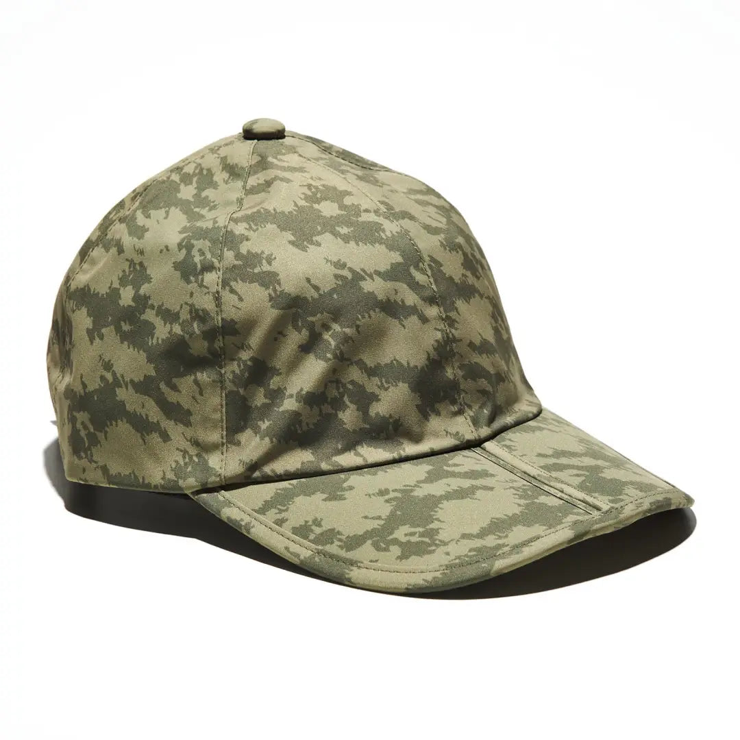 Camouflage-patterned Sealskinz Salle Skinz Cap perfect for country clothing and hunting adventures