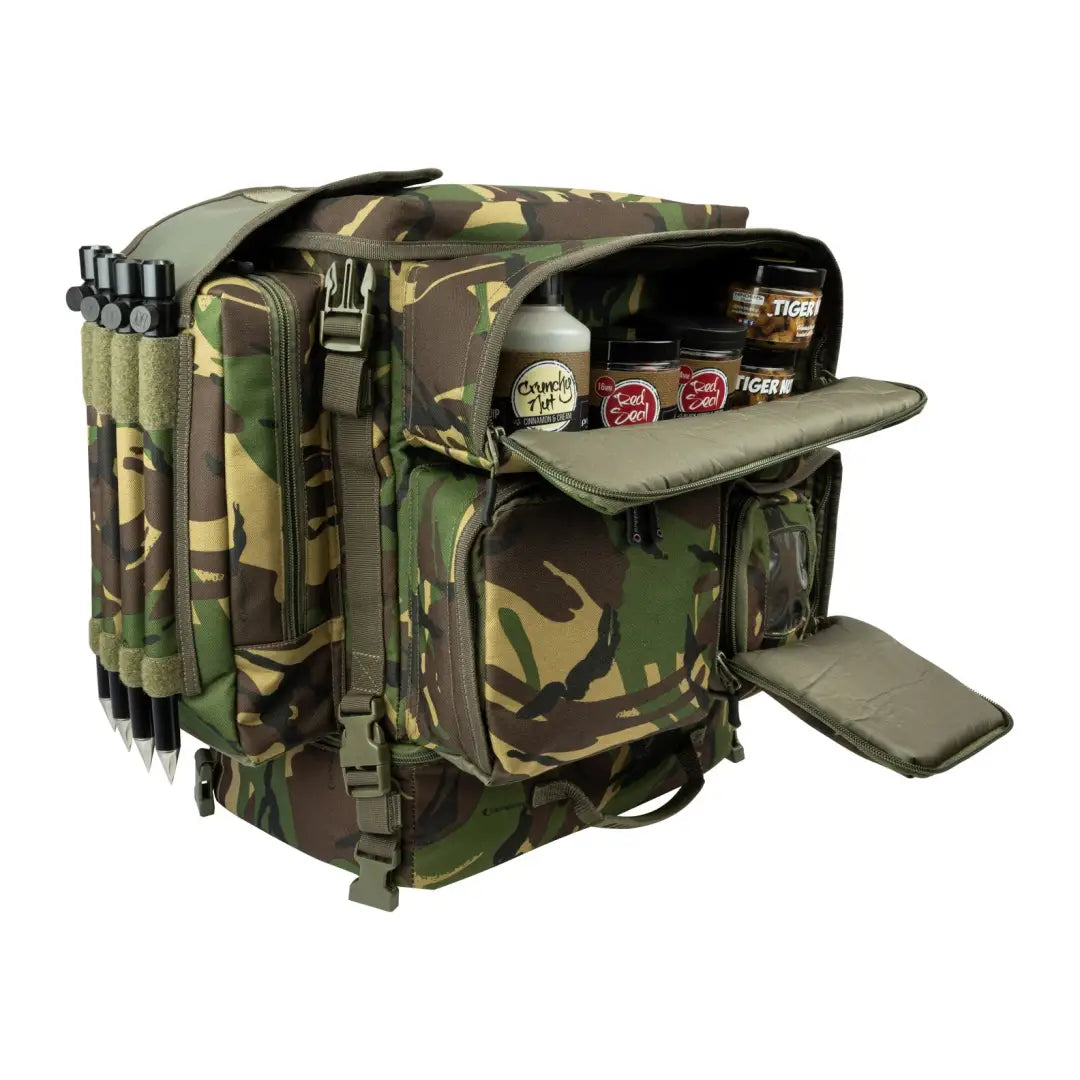 Camouflage-patterned Speero Compact Rucksack with compartments and drink storage