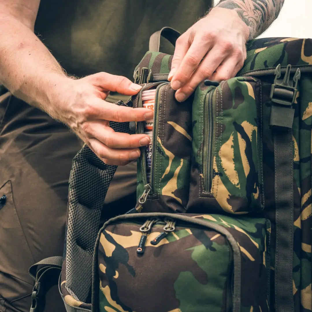 Camouflage Speero Rucksack with compartments and straps, perfect for country clothing and hunting