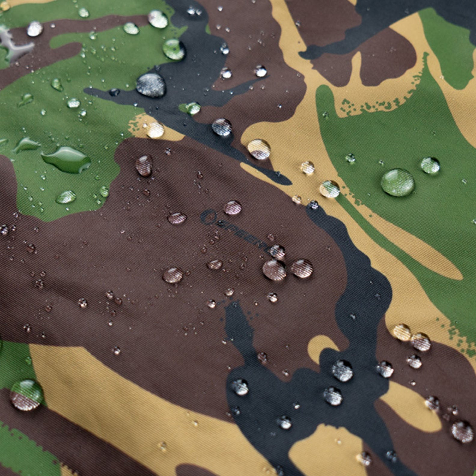 Waterproof camouflage fabric of the Speero Sirius Tech-Lite Jacket for any weather conditions