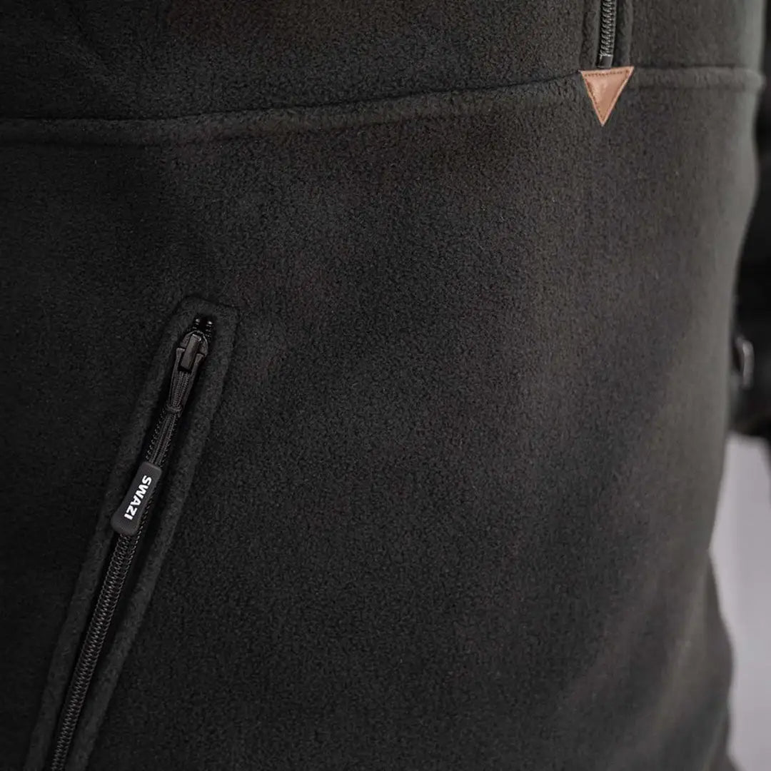 Black jacket with a zipper pocket from the Swazi Doughroaster Fleece collection