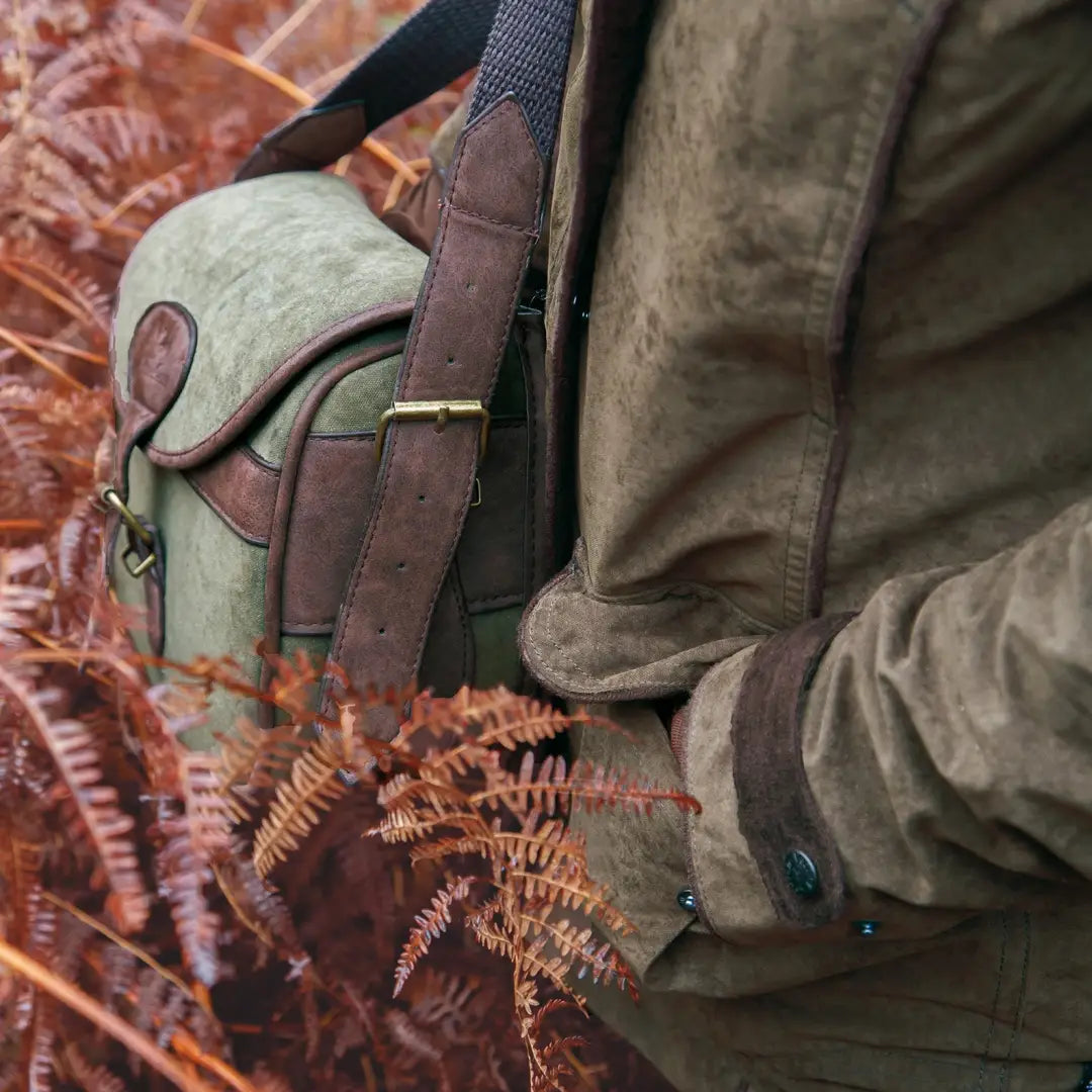 Canvas and leather Verney Carron Perdrix Cartridge Bag with stylish buckle straps